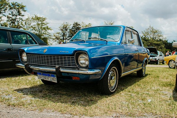 Unlock the Secrets to Styling Wide-Leg Pants: Top Tips from Leading UK Fashion Gurus