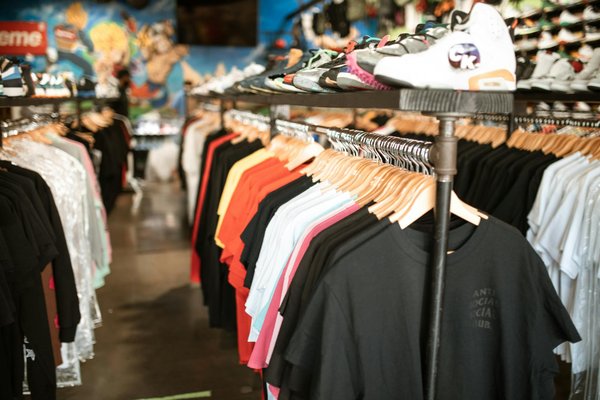 Transform Your Night Out in Edinburgh: Sophisticated Brocade Vest Styling for Ultimate Elegance